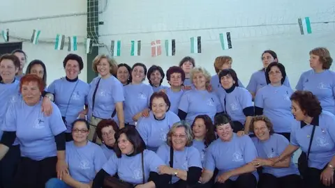 Mujeres de La Encina IMAGEN DE ARCHIVO