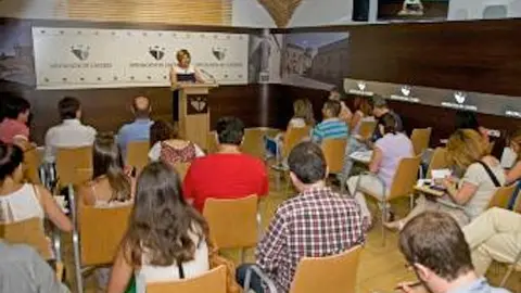Rosario Cordero presenta su equipo de gobierno ante los medios
