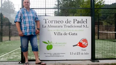 I Torneo de p&aacute;del La Almazara Tradicional Villa de Gata. Un &aacute;lbum de JP FILMS en www.sierradegatadigital.es