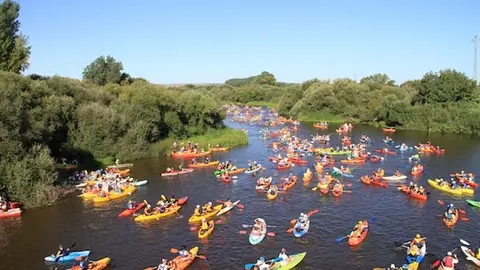 Descenso del r&iacute;o Alag&oacute;n en Coria