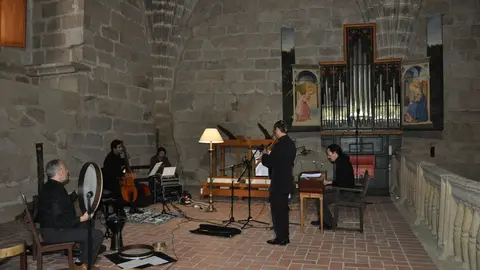 Grupo musical La Recercada. Imagen cedida por las web sierradegataeseloto&ntilde;o.com