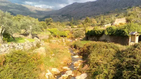Imagen de la ruta del oro por Eljas. Fotograf&iacute;a cedida por  sierra degataeseloto&ntilde;o.com