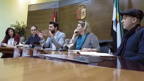 El Brocense presenta Cultura Crítica, su nuevo programa