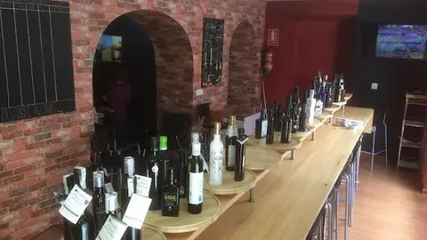 Oleoteca de Oleosetin en la capital cacereña