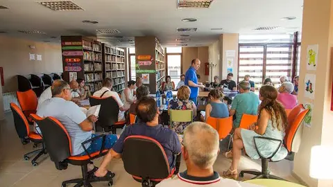Antonio Trinitario durante la última reunión participativa. CARLOS CRIADO