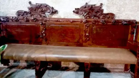 Silloìn en altar mayor. Nuestra Sen&THORN;ora de los Aìngeles. Acebo copia