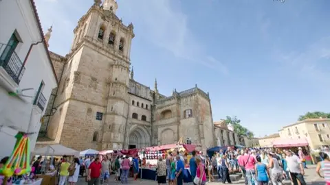 Jueves Tur&iacute;stico en Coria 2015. Una imagen de Miguel Chaparro en www.sierradegatadigital.es