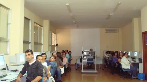 Curso impartido en el CPR de Hoyos. ARCHIVO