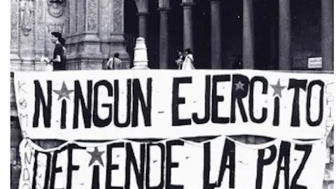 Ningún ejército defiende la paz