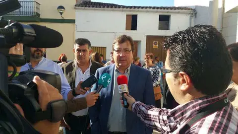 El presidente atiende a los medios en el Día de la Mujer Rural