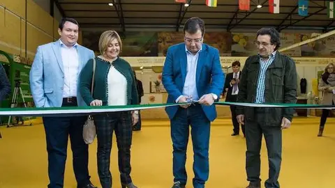 Inauguración IV Feria de la Apicultura en Las Hurdes