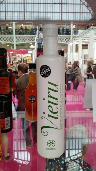 Aceite Vieiru de As Pontis en Londres www.sierradegatadigital.es